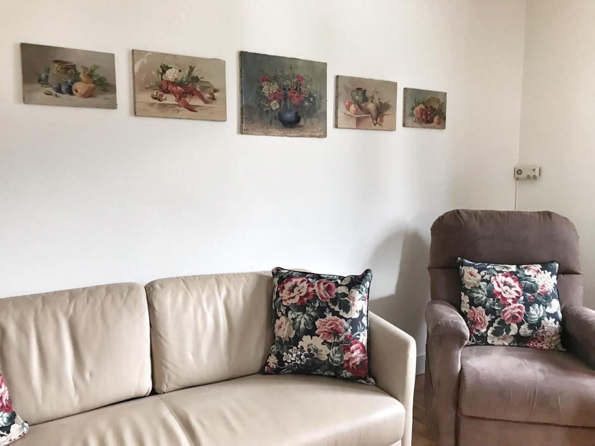 Bed and Breakfast Lindo Lugar - Just A 7 Minute Walk From The Airport à Meyrin Extérieur photo